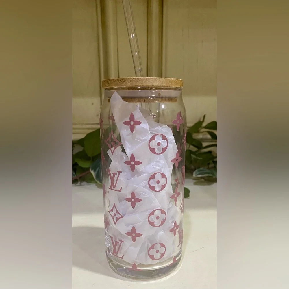 BRAND NEW WITH TAGS Pink Designer Vinyl 20 oz Beer Can Glass